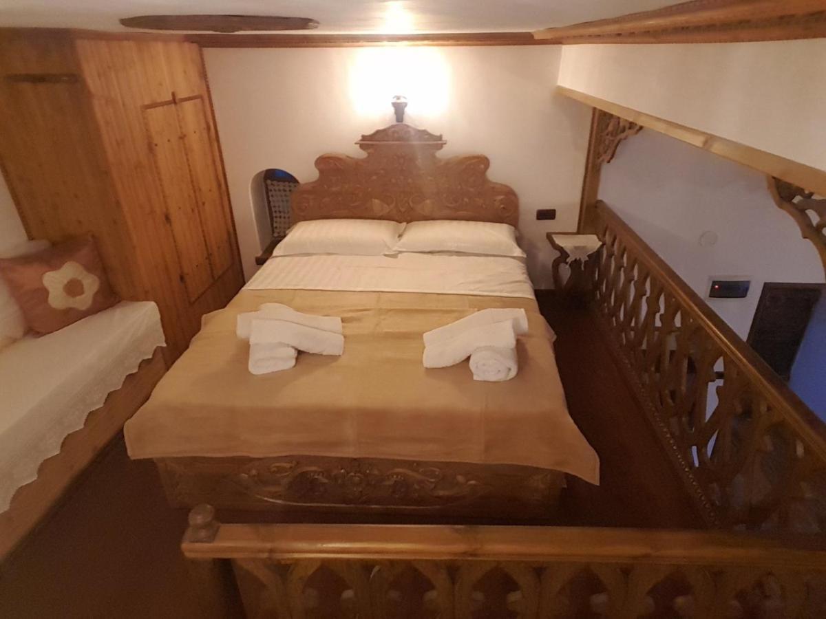 Riva Guest House Gjirokaster Exterior photo